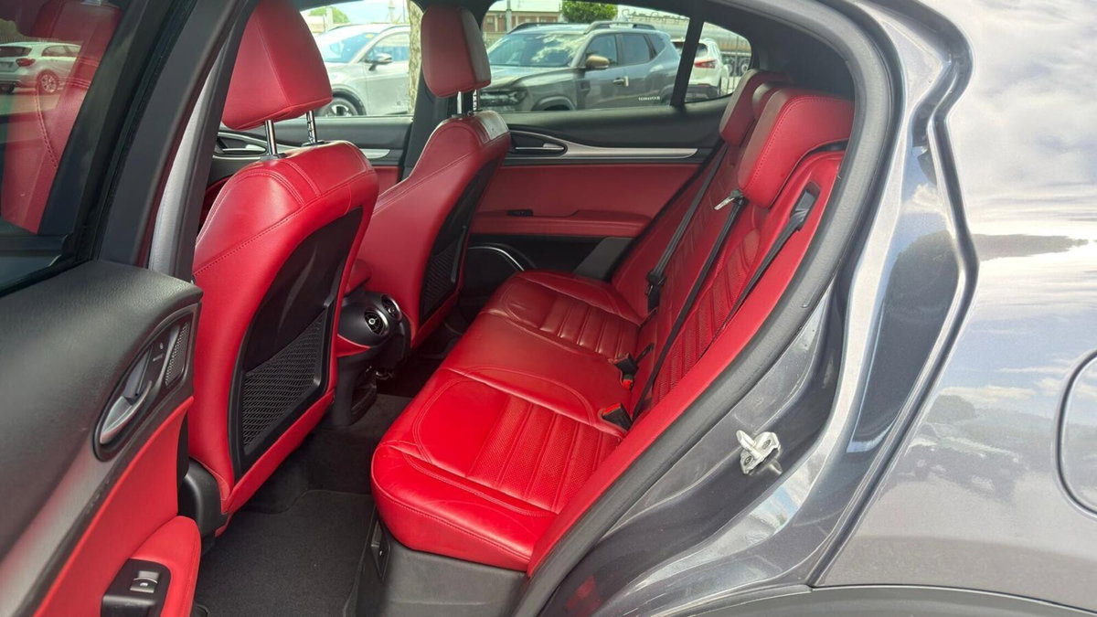 Alfa Romeo Stelvio Stelvio 2.2 Turbodiesel 210 CV AT8 Q4 Ti (14)