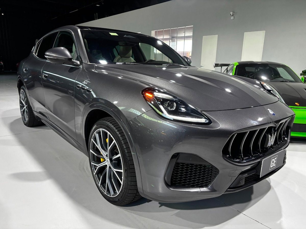 Maserati Grecale 2.0 MHEV 300 CV GT PrimaSerie (2)
