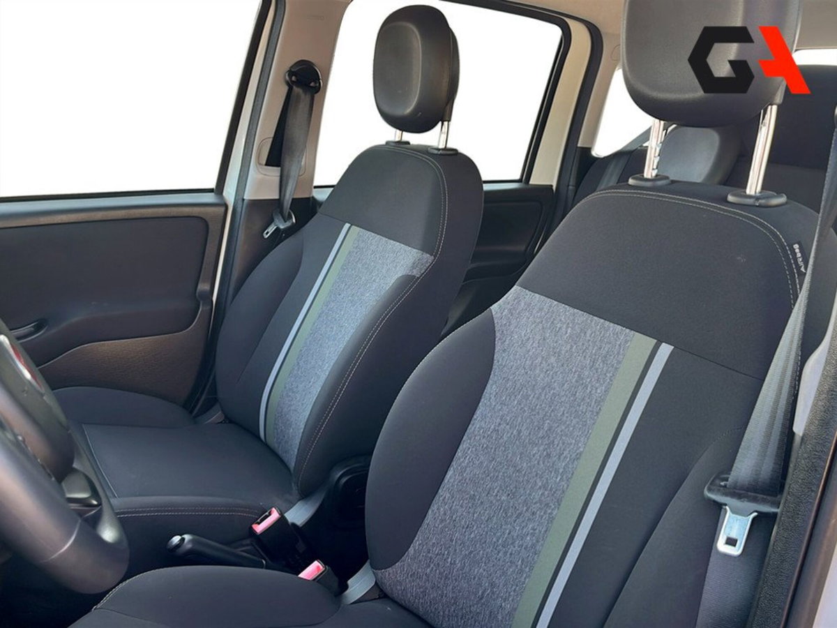 Fiat Panda 1.0 FireFly S&S Hybrid City Cross (16)