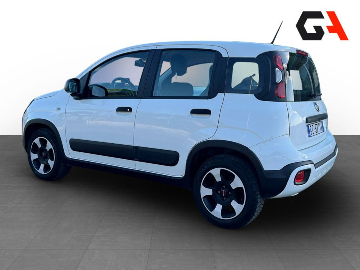 Fiat Panda 1.0 FireFly S&S Hybrid City Cross (8)