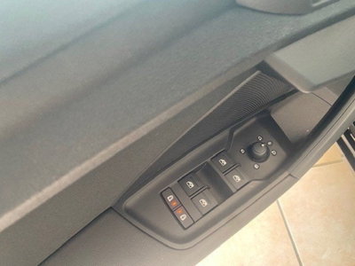 Audi A3 Sportback 35 TFSI S tronic Business (7)