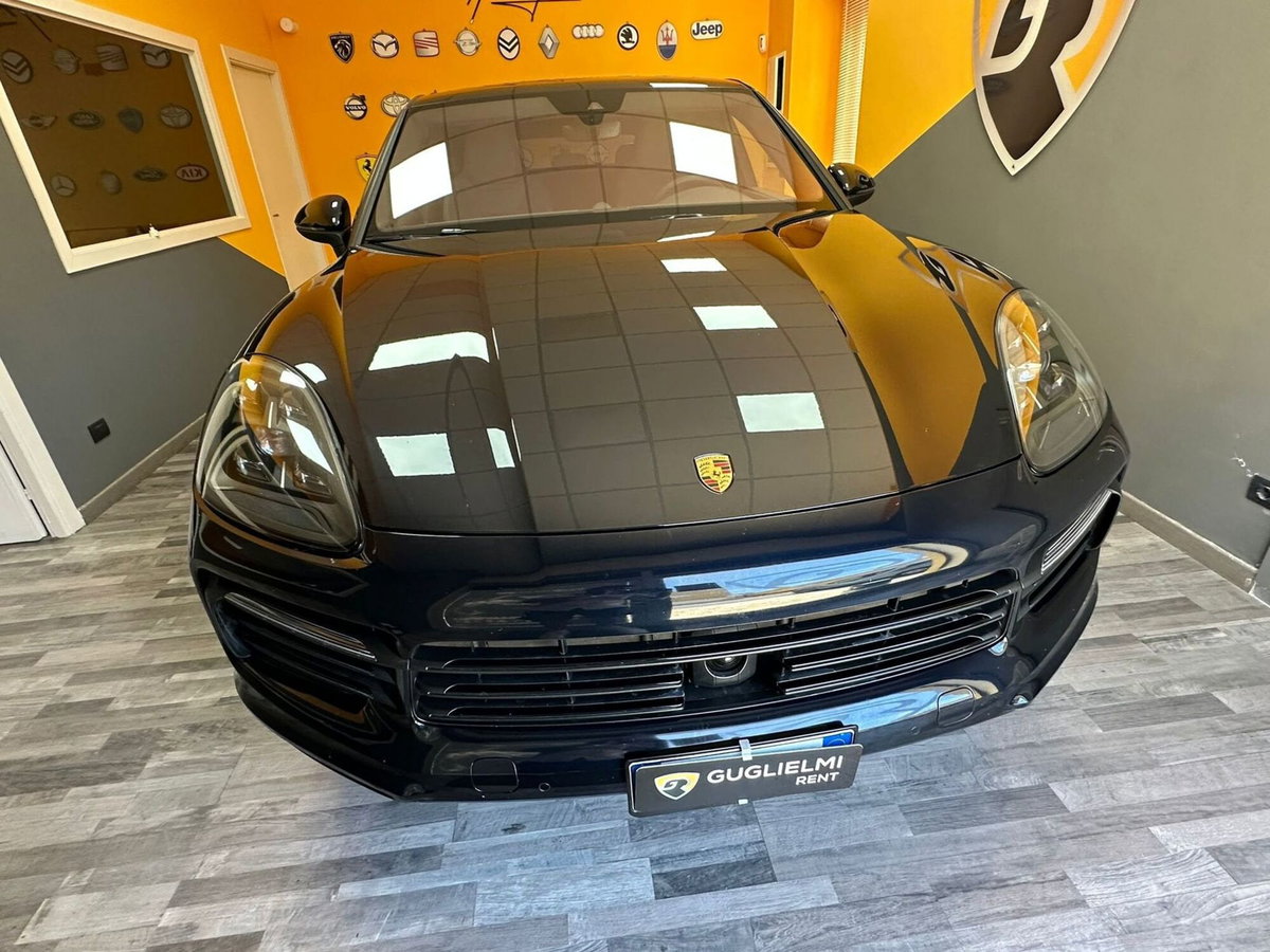 Porsche Cayenne Coupé 3.0 V6 (2)