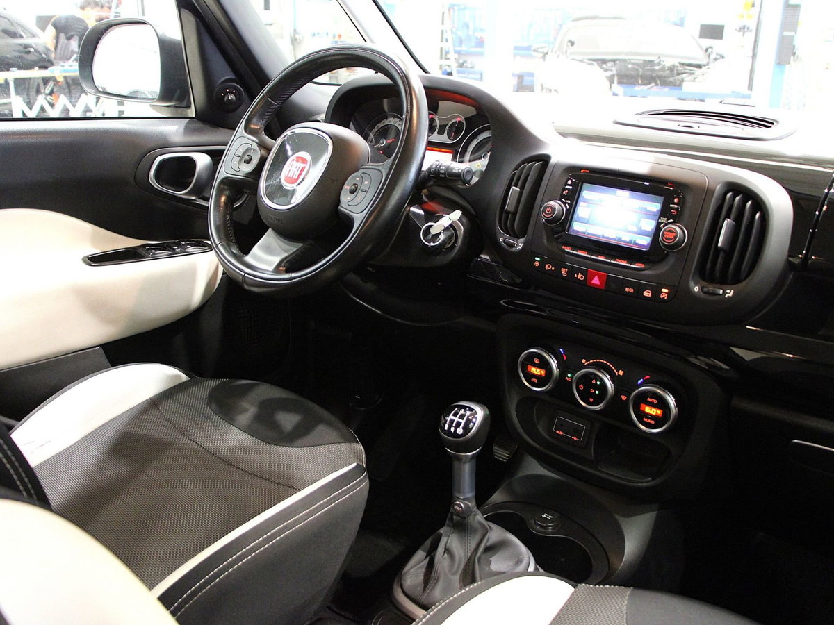 Fiat 500L Wagon 1.6 Multijet 120 CV Business (13)