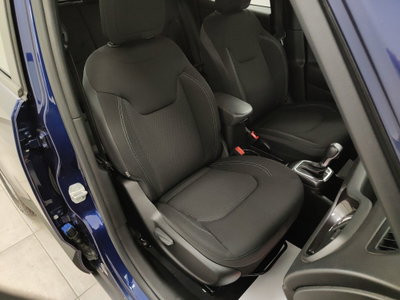 Jeep Renegade 1.3 T4 190CV PHEV 4xe AT6 Limited (5)