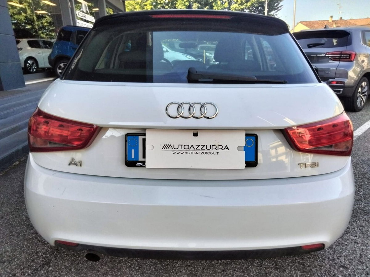 Audi A1 Sportback 1.2 TFSI Admired (5)