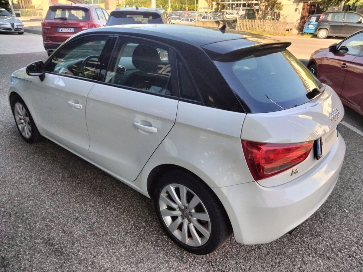Audi A1 Sportback 1.2 TFSI Admired (6)