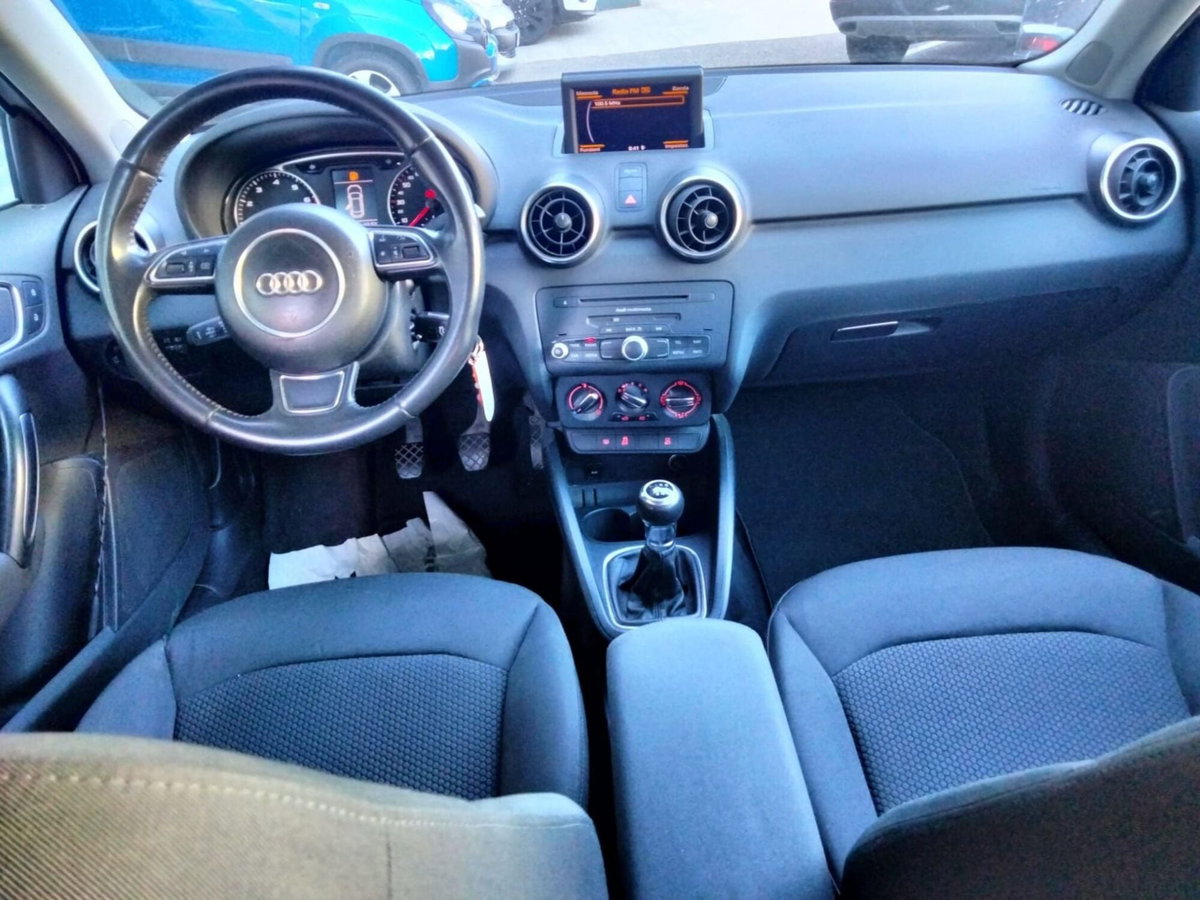 Audi A1 Sportback 1.2 TFSI Admired (9)