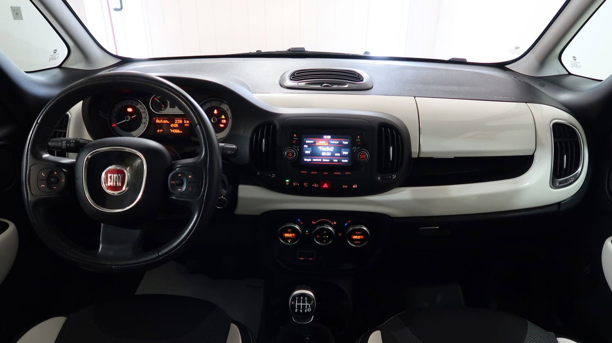 Fiat 500L 1.4 95 CV Trekking (17)