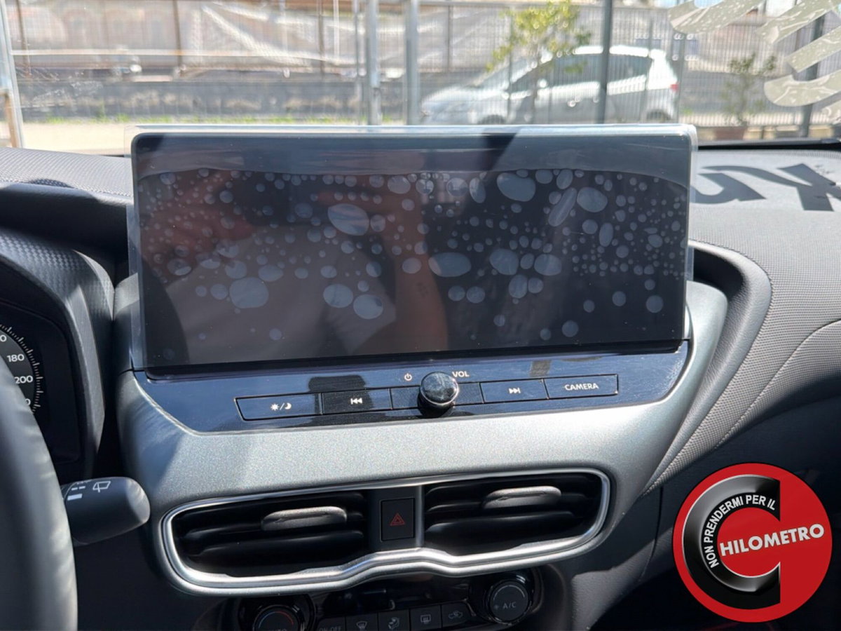 Nissan Juke 1.6 hev Tekna (19)