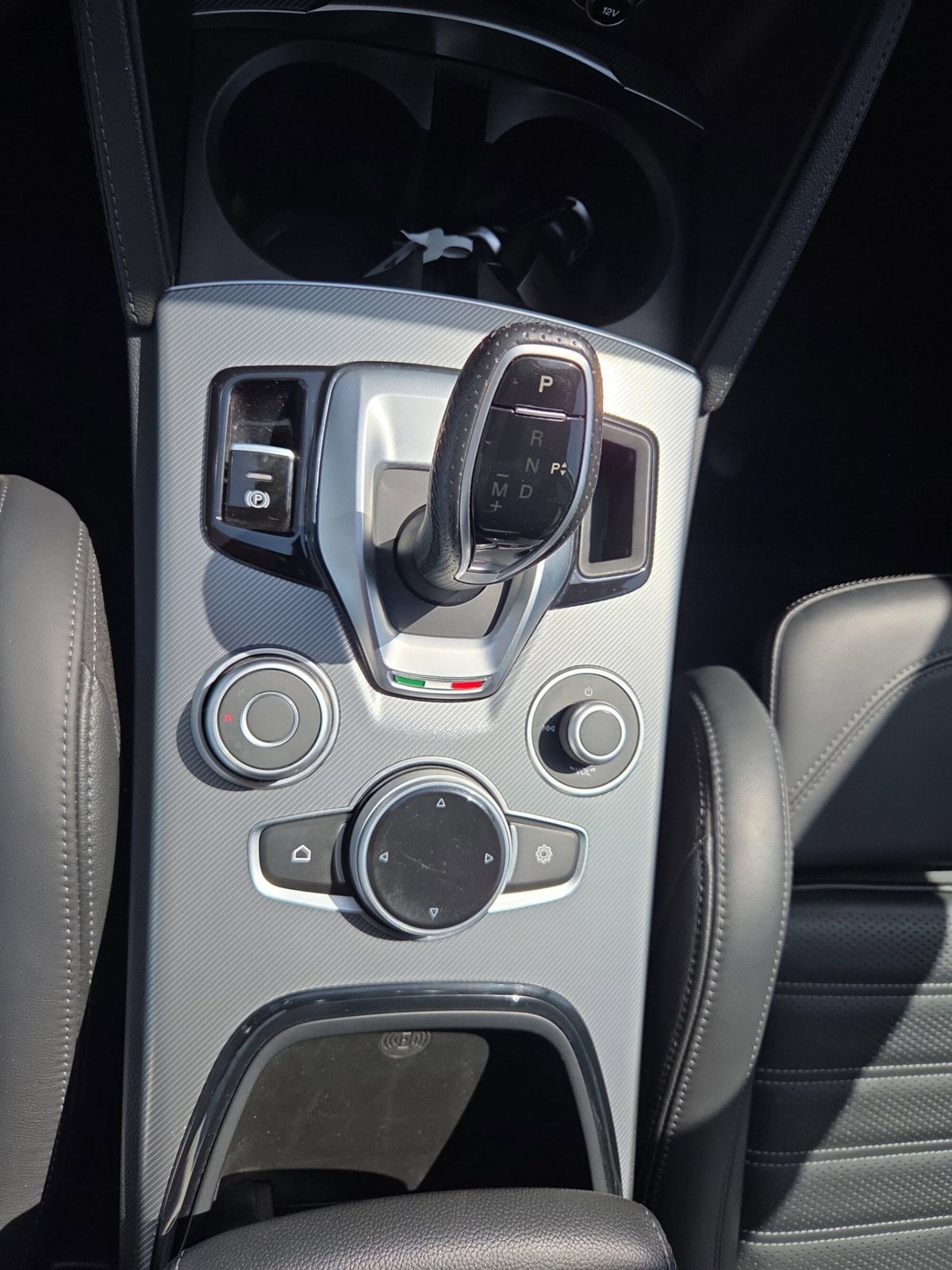 Alfa Romeo Stelvio Stelvio 2.2 Turbodiesel 210 CV AT8 Q4 Veloce (12)