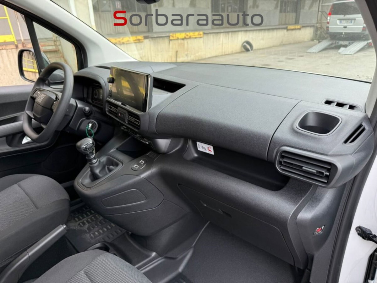 Fiat Doblò Furgone crew cab 1.5 bluehdi 100cv (12)