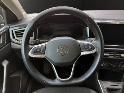 Volkswagen Polo 1.0 tsi Life 95cv (12)