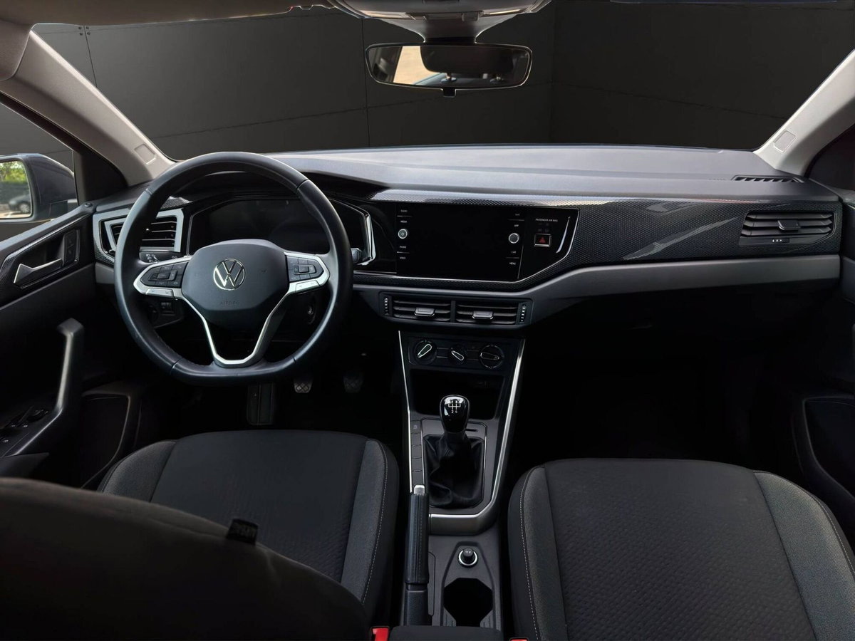Volkswagen Polo 1.0 tsi Life 95cv (13)