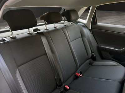 Volkswagen Polo 1.0 tsi Life 95cv (17)