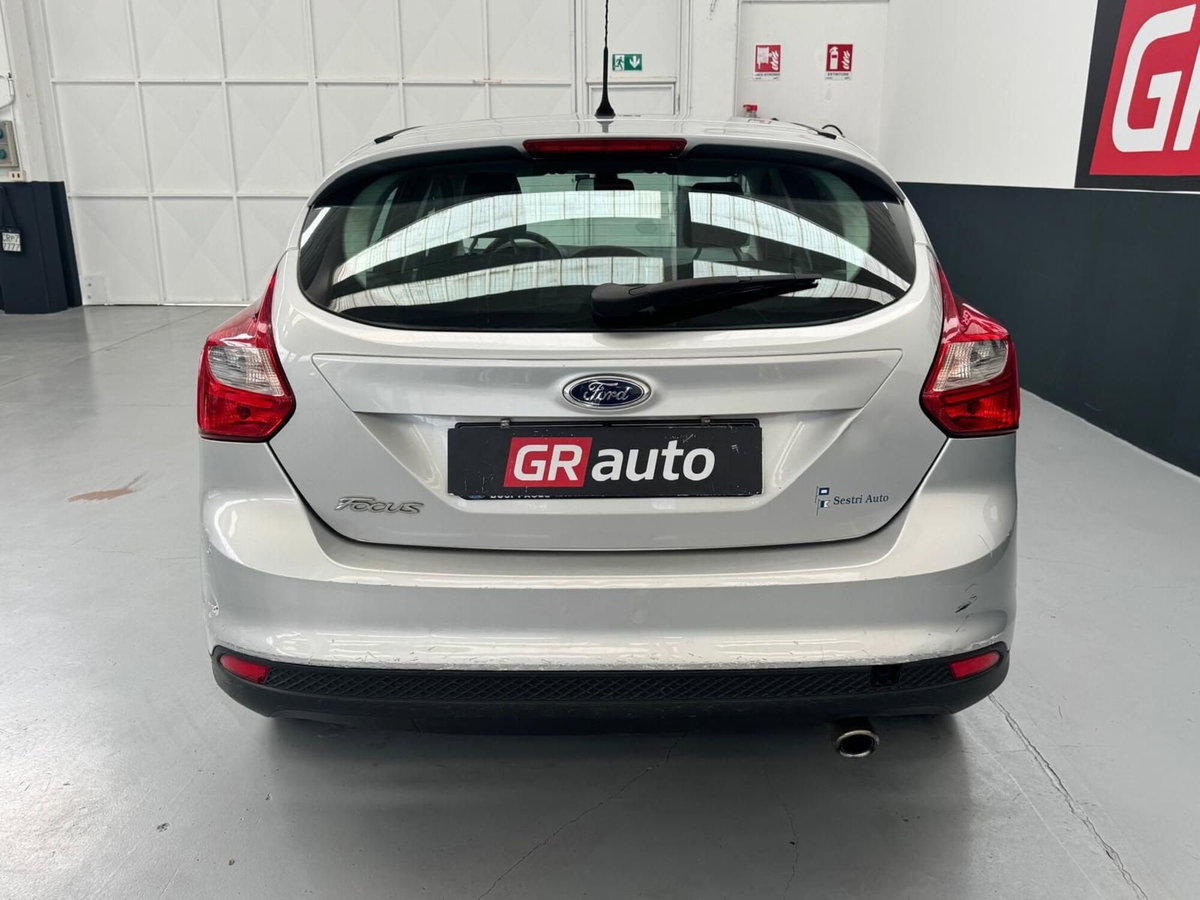 Ford Focus Station Wagon 2.0 TDCi 115 CV Powershift SW Individual (8)
