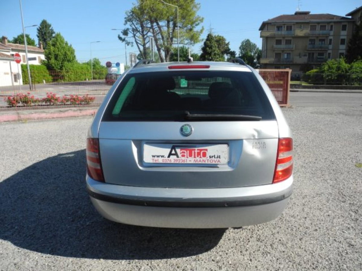 Skoda Fabia Station Wagon 1.4 Wagon Style GPLine (4)