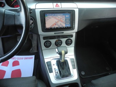 Volkswagen Passat Variant 2.0 TDI DPF DSG Highline (7)