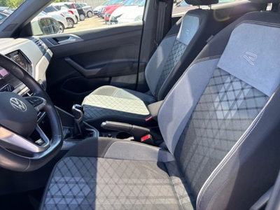 Volkswagen Taigo 1.0 TSI 110 CV DSG R-Line (13)
