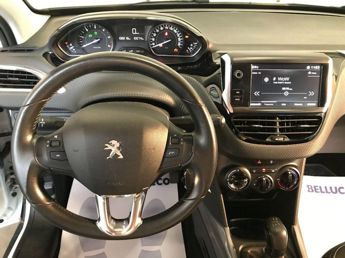 Peugeot 2008 75 Active (8)