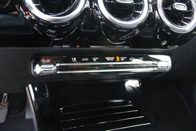 Mercedes-Benz Classe A 180 d Automatic Executive (17)