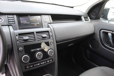 Land Rover Discovery Sport 2.0 TD4 150 CV Pure (11)