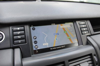 Land Rover Discovery Sport 2.0 TD4 150 CV Pure (15)