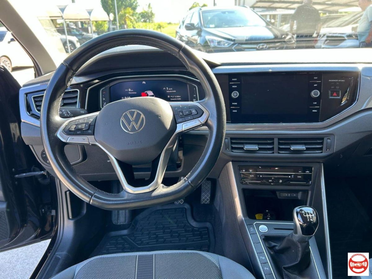 Volkswagen Polo 1.0 tsi Style 95cv (10)