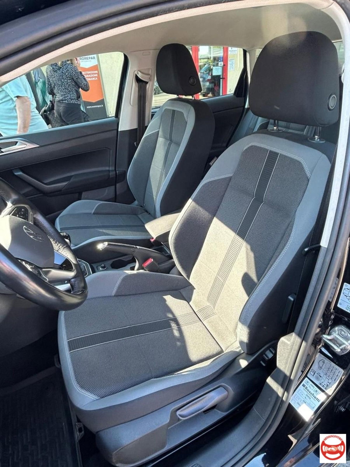 Volkswagen Polo 1.0 tsi Style 95cv (11)