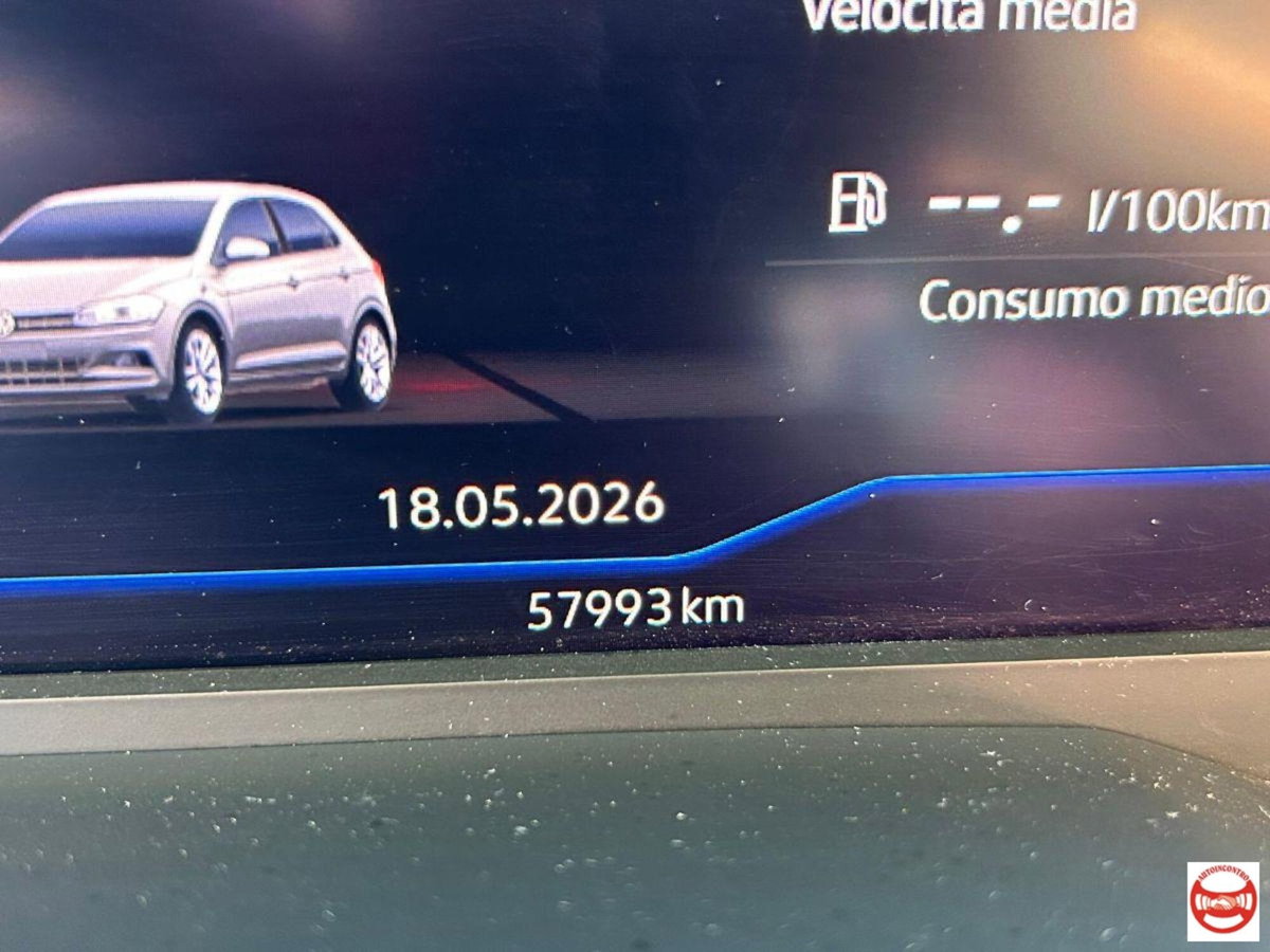 Volkswagen Polo 1.0 tsi Style 95cv (14)