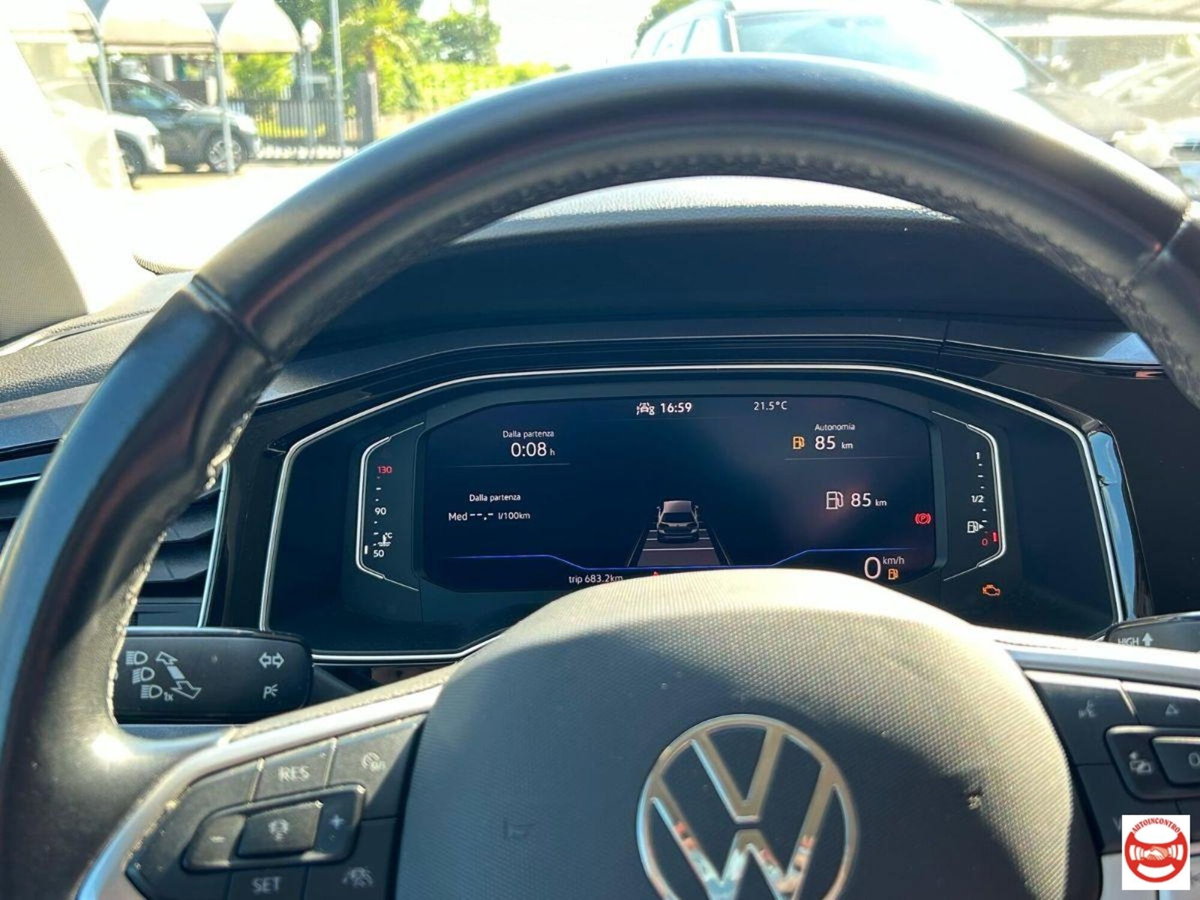 Volkswagen Polo 1.0 tsi Style 95cv (15)