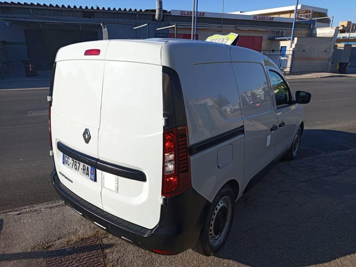 Renault Kangoo Blue dCi 95CV Express Furgone Ice (6)