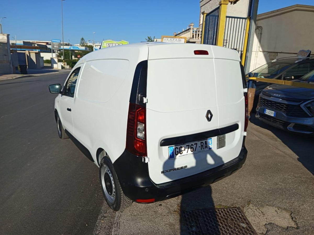 Renault Kangoo Blue dCi 95CV Express Furgone Ice (9)