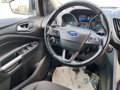 Ford Kuga 1.5 TDCI 120 CV S&S 2WD Business (11)
