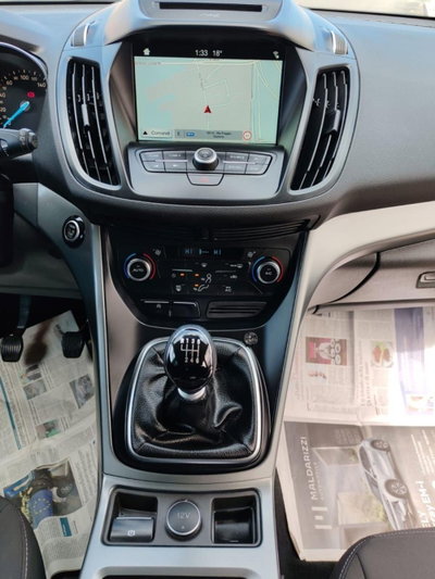 Ford Kuga 1.5 TDCI 120 CV S&S 2WD Business (14)