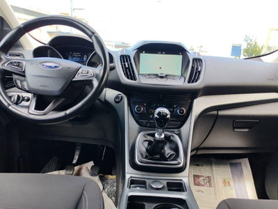 Ford Kuga 1.5 TDCI 120 CV S&S 2WD Business (15)