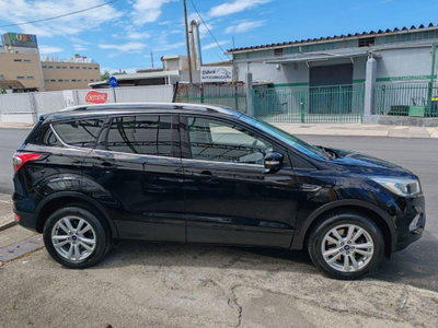 Ford Kuga 1.5 TDCI 120 CV S&S 2WD Business (5)