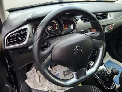Citroen C3 1.4 HDi 70CV Exclusive (13)