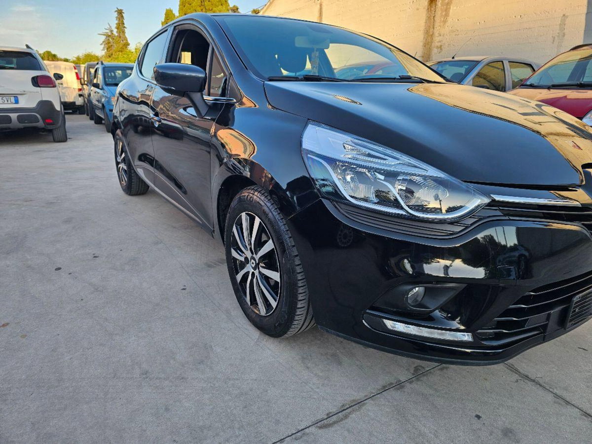 Renault Clio dCi 8V 75 CV Start&Stop 5 porte Energy Intens (4)