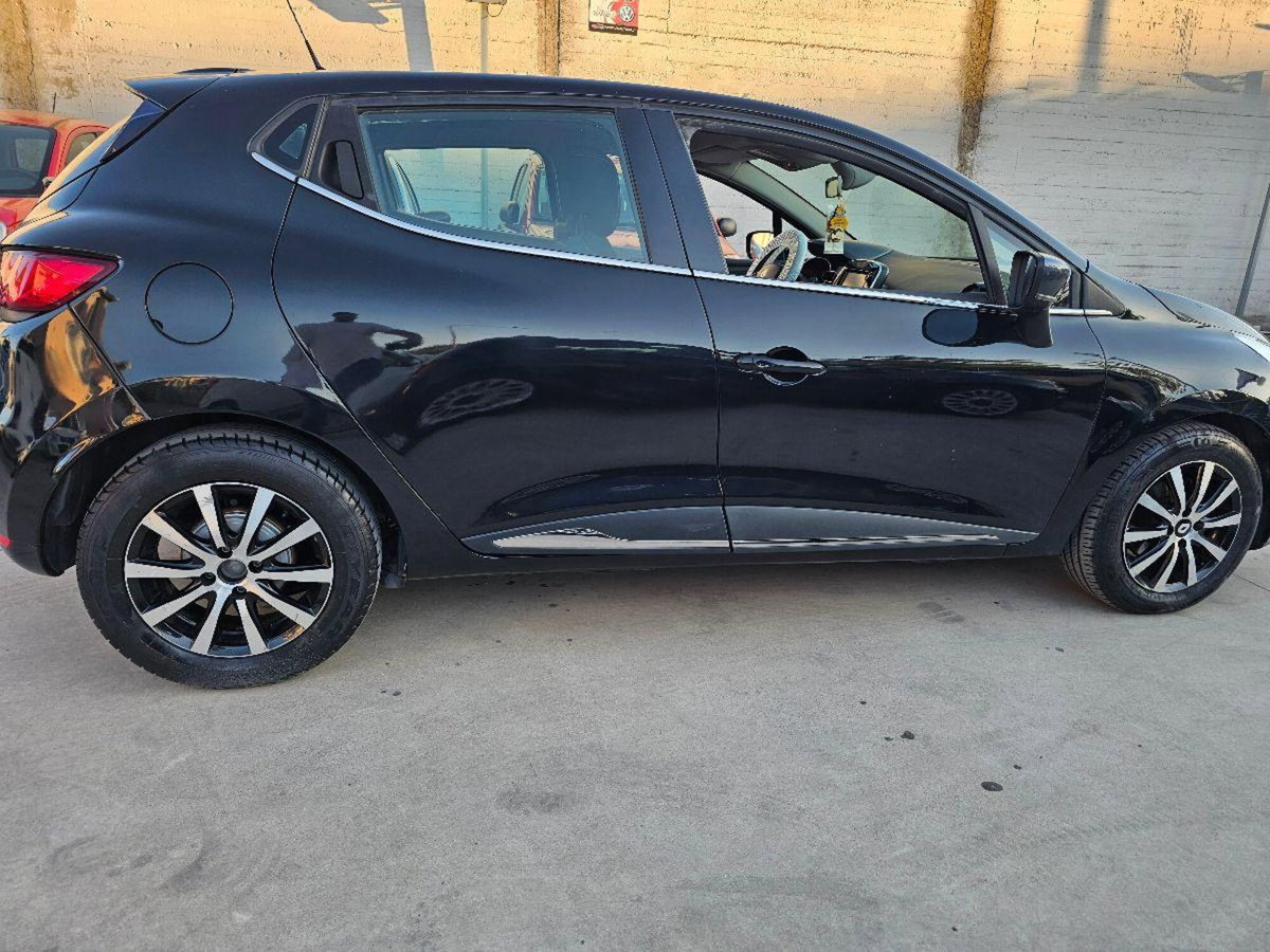 Renault Clio dCi 8V 75 CV Start&Stop 5 porte Energy Intens (7)