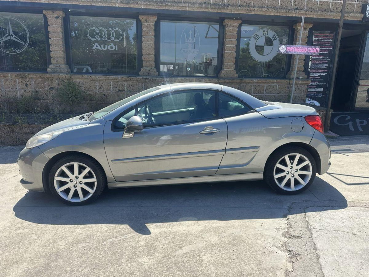 Peugeot 207 Cabrio VTi 120CV CC Roland Garros (4)
