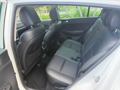 Kia Sportage 1.7 CRDI 2WD Class (9)