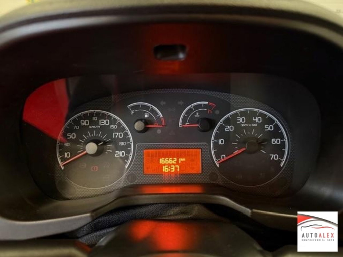 Fiat Qubo 1.4 8V 77 CV Dynamic Natural Power (12)