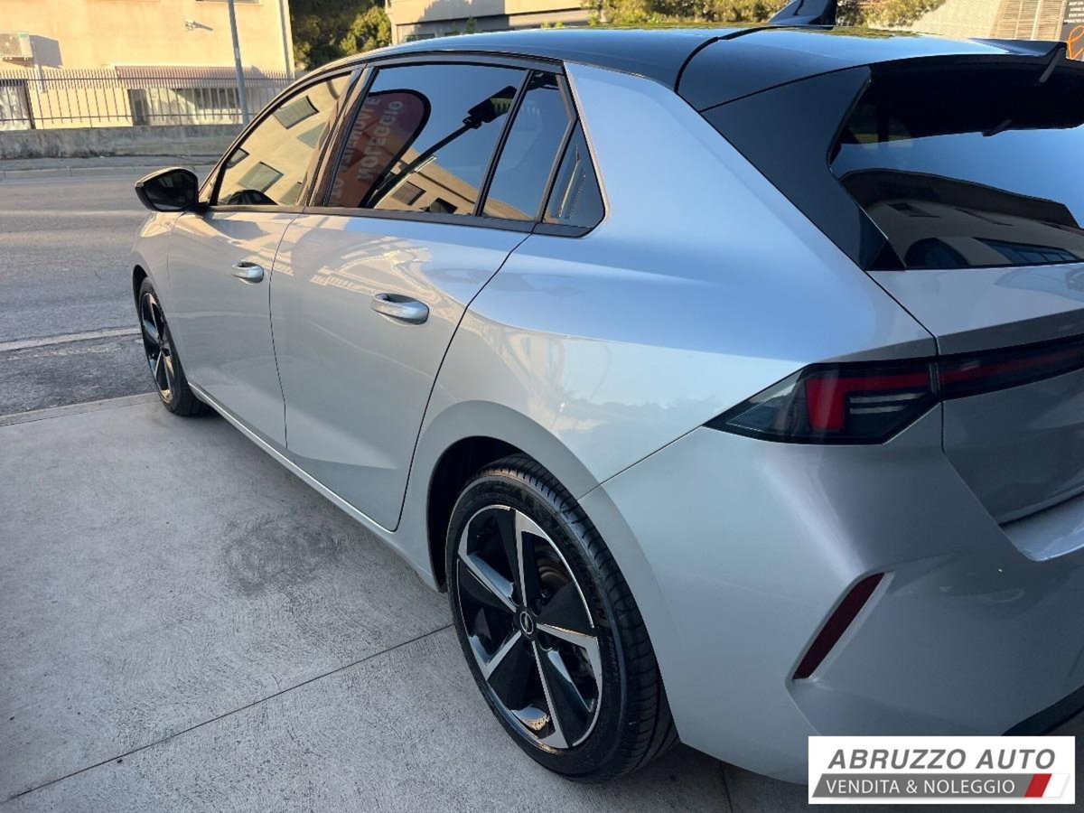 Opel Astra 1.2 Turbo 130 CV AT8 GS Line (6)