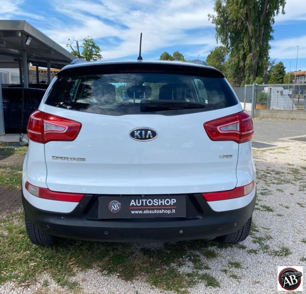 Kia Sportage 1.7 CRDI VGT 2WD Active (8)