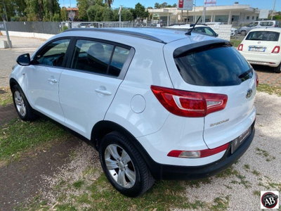 Kia Sportage 1.7 CRDI VGT 2WD Active (9)