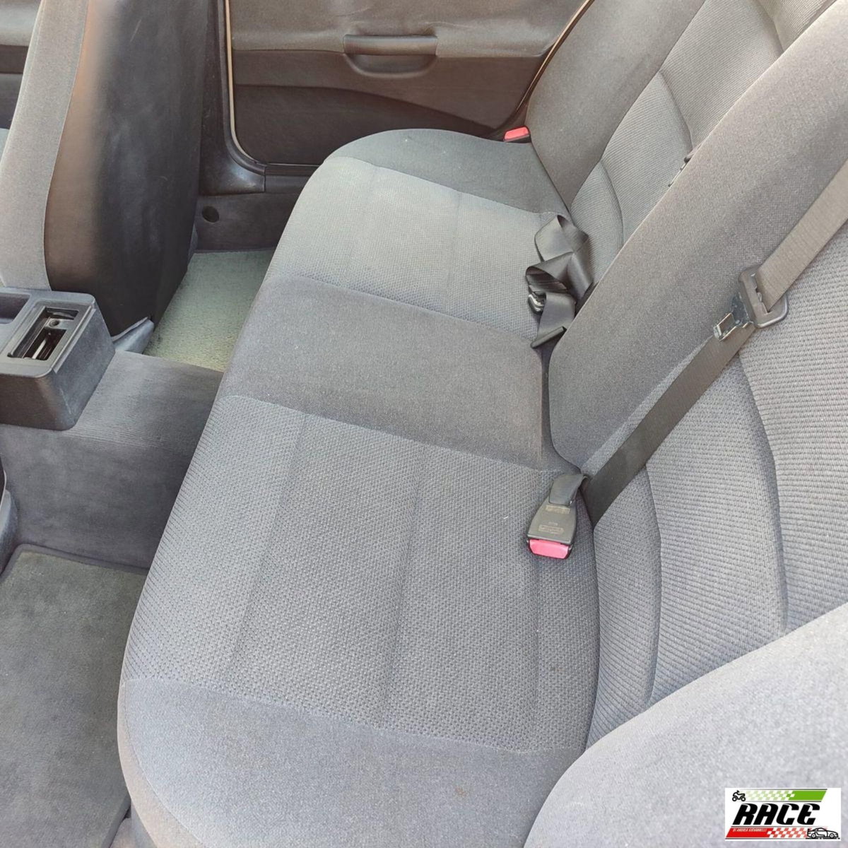 BMW Serie 3 316i 4 porte (13)
