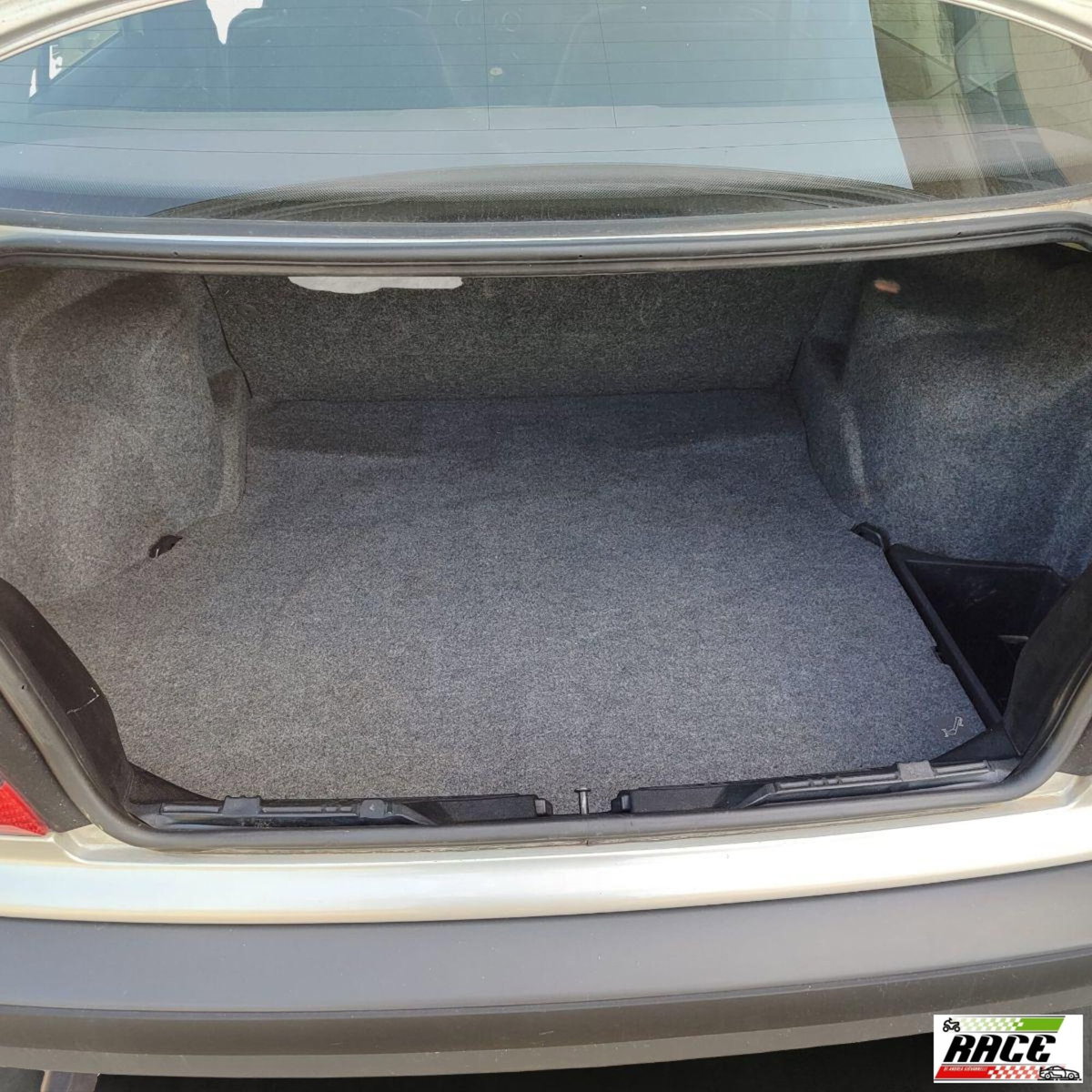 BMW Serie 3 316i 4 porte (20)