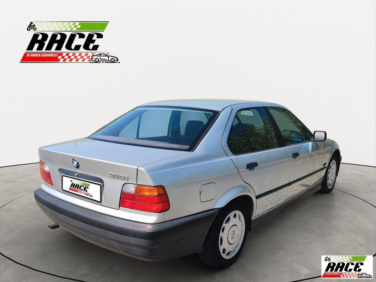 BMW Serie 3 316i 4 porte (6)
