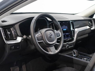 Volvo XC60 B4 automatico Core (11)