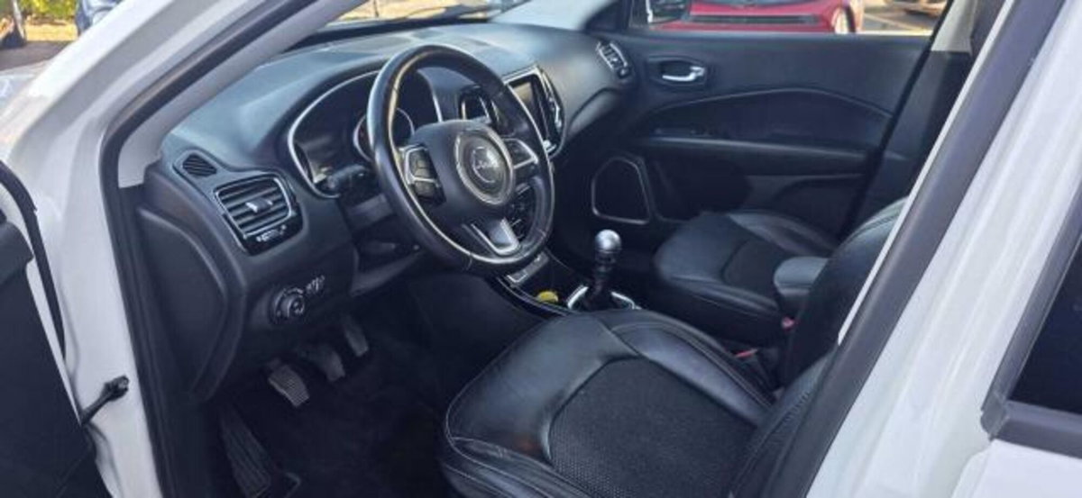 Jeep Compass 1.6 Multijet II 2WD S (6)
